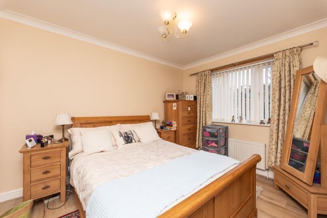 2, Queensway Place, Pontefract photo 4
