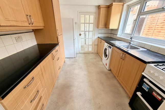 72 Cowper Street, Luton, Bedfordshire photo 3