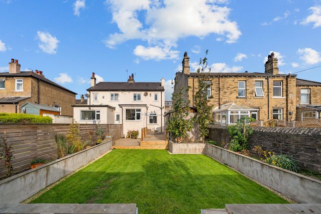 15, Carr Street, Brighouse photo 3