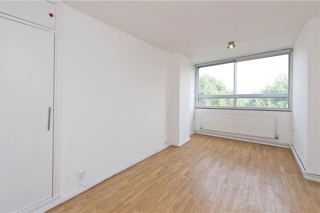 Flat 18, The Towers, Lower Mortlake Road, Richmond photo 4