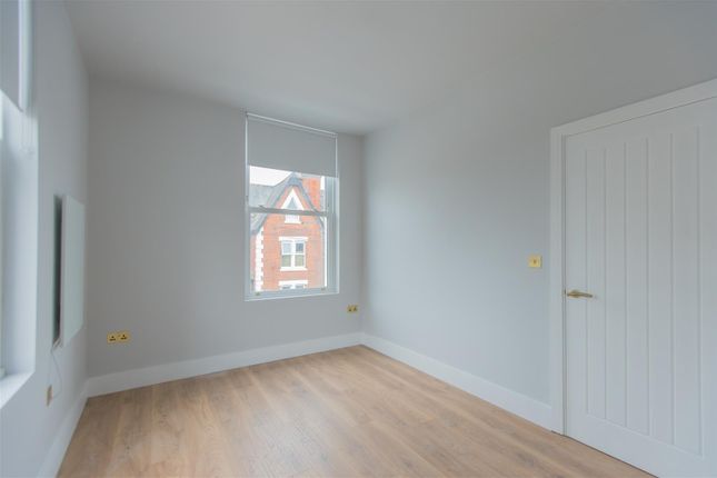 Thumbnail Flat to rent in 1 Carlton Avenue, Ramsgate