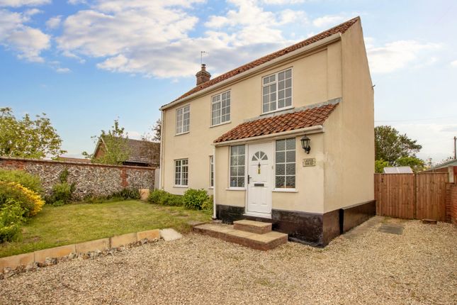 Thumbnail Detached house for sale in Welgate, Mattishall, Dereham