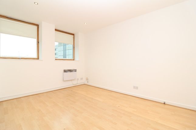 Flat to rent in The Pinnacle, Bothwell Street, Glasgow