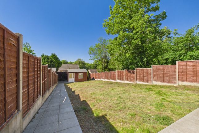 24A, Robinson Road, Buckinghamshire photo 4