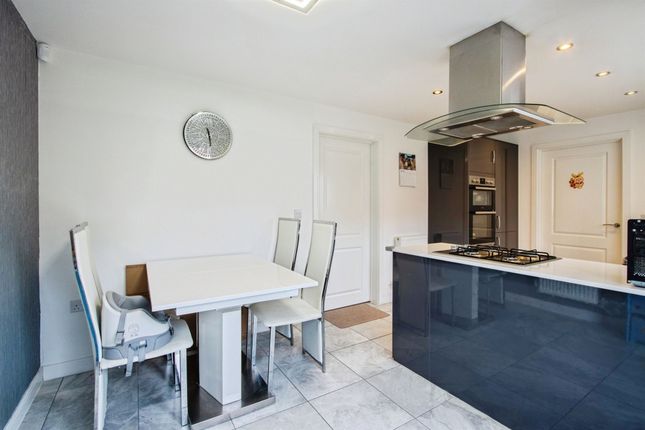 40, Maggie Barker Avenue, Leeds photo 4
