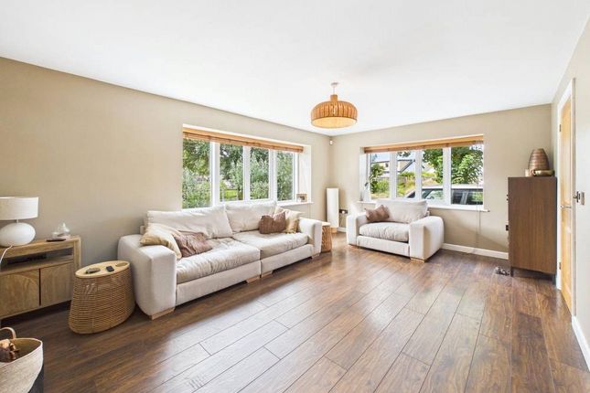 1, Stratton Lane, Weston-super-Mare photo 3