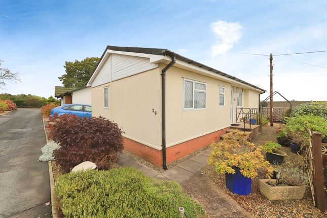 Mobile/park home for sale in Earls Ditton Lane, Hopton Wafers, Kidderminster