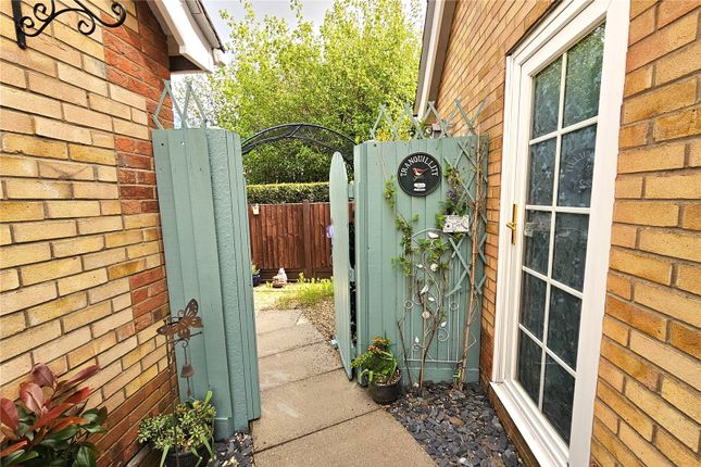 Bungalow for sale in Hawthorn Close, Halstead, Essex