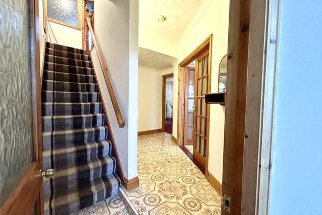 66, Cambrian Road, Milford Haven photo 3