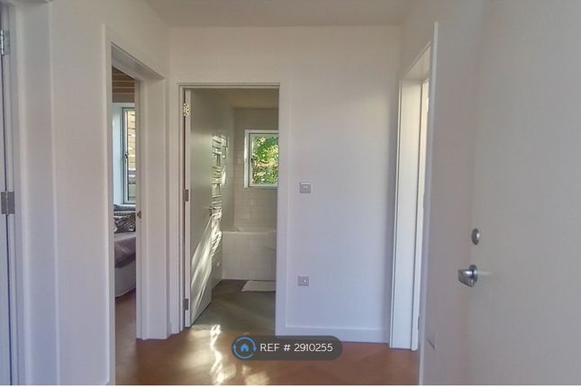 Felicia House  Perry Rise, London photo 5