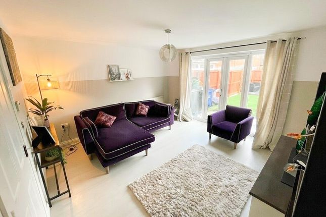 23, Falcon Close, Mexborough photo 3