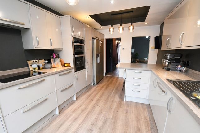 152 Barton Lane, Manchester photo 2