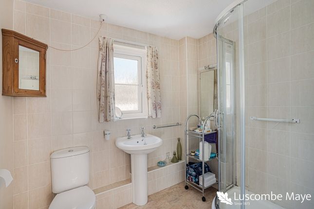 12, Shipley Close, South Brent photo 4