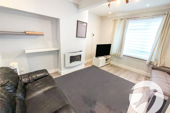 45, Crossbrook Road, London photo 2