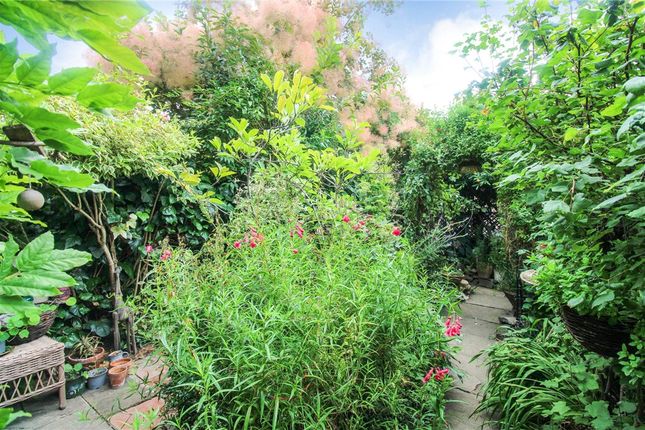 63, Bradford Road, West Yorkshire photo 4