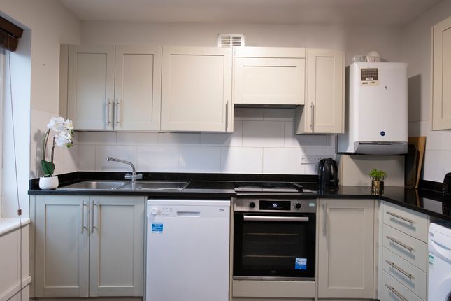 Shared accommodation to rent in Flat 3, 4 Rob Roy House, Nottingham