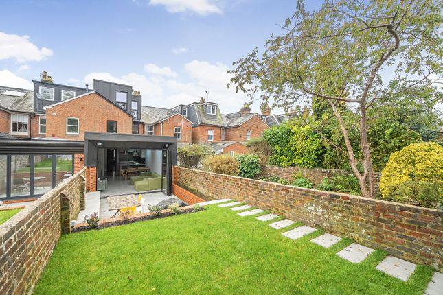 24 Fairfield Road, Winchester photo 4