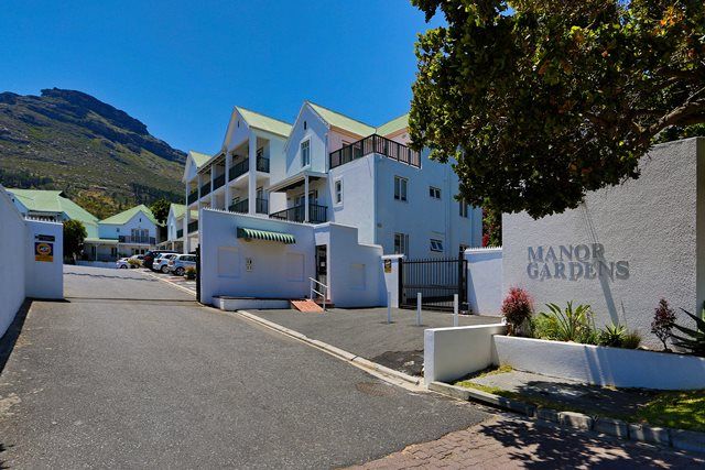 Thumbnail Apartment for sale in Central, Hout Bay, Cape Town, Western Cape, South Africa