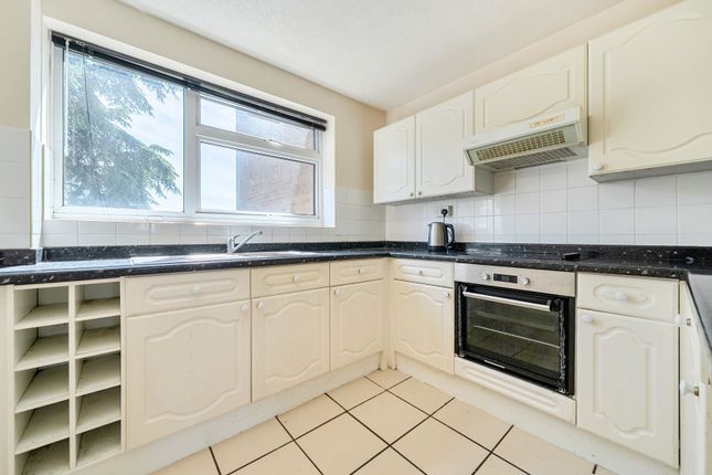 86, Abbotswood, Bristol photo 4