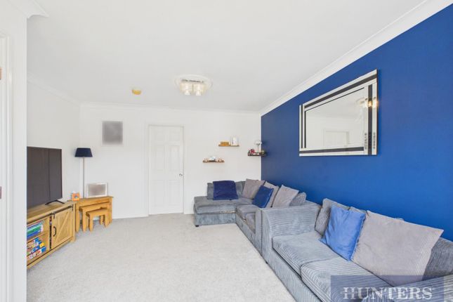 5, Constantine Crescent, Scarborough photo 3