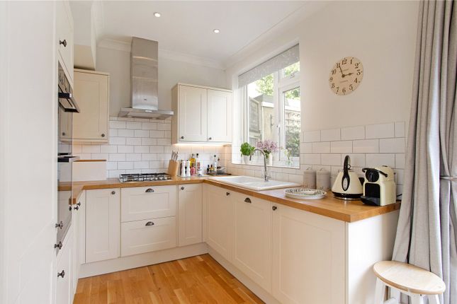 End terrace house for sale in Windsor Drive, East Barnet