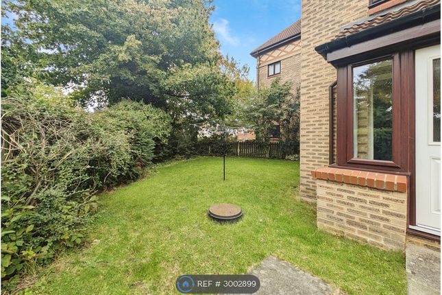 Bellingham Court, Kenton, Newcastle Upon Tyne photo 3