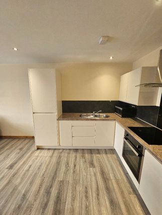 Flat to rent in Wilmslow Road, Rusholme, Manchester