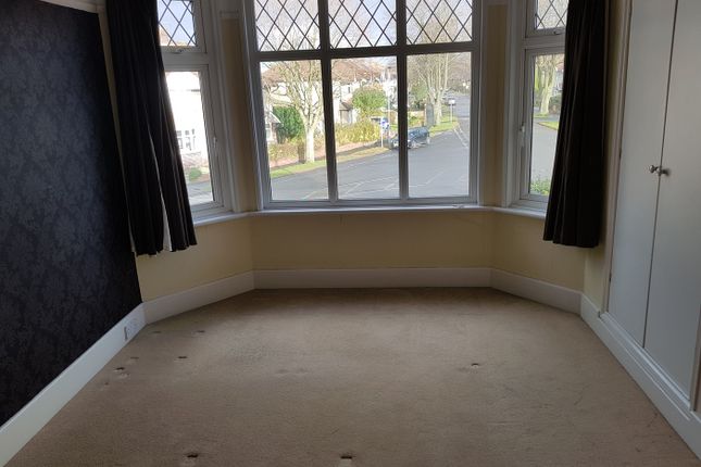 A Spacious And Bright Large Double Bedroom With Am...