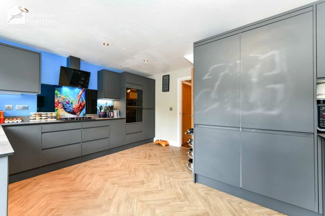 8, Kent Avenue, Weston-super-mare photo 4