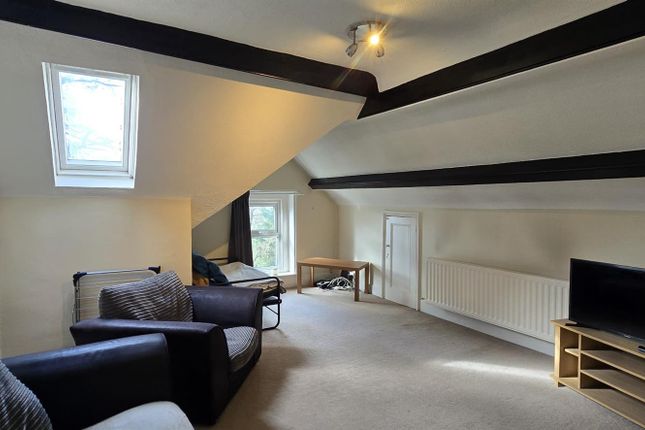 124E, Reading Road South, Fleet photo 2