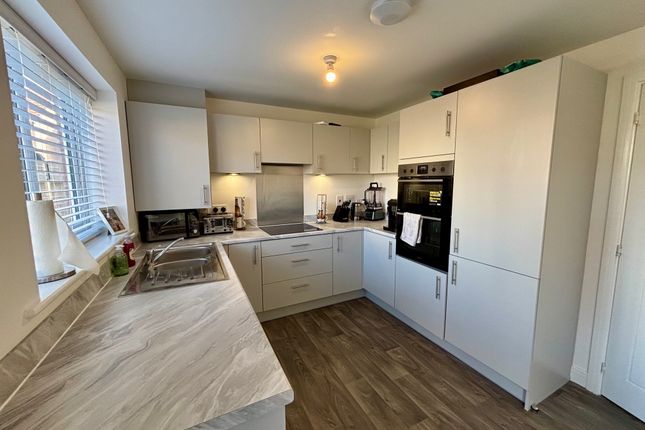 55, Newcastle upon Tyne photo 3