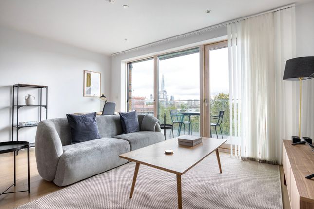 Flat to rent in Southwark, London