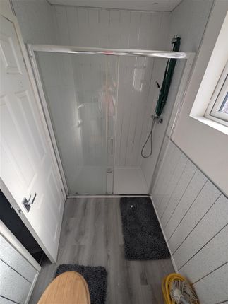 LET ONLY, 14, Mellish Road, Walsall photo 3