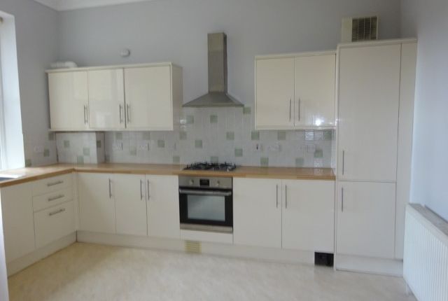 73 Flat 1, St. Margarets Street, Rochester photo 2