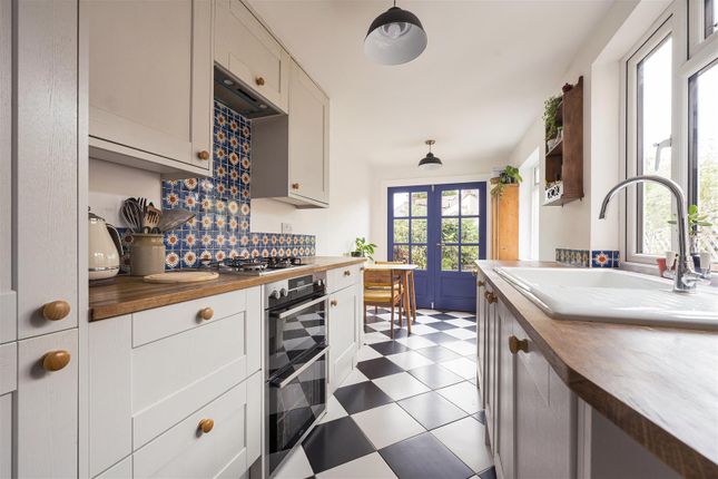 71, Chestnut Avenue, Forest Gate photo 4