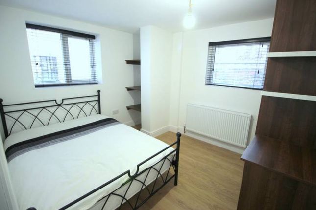 Room 1 4 Priory Street, Bedford photo 4