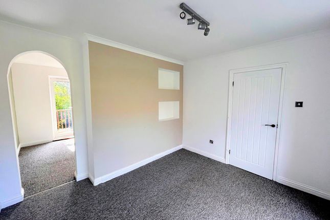 38, Mead Crescent, Newcastle upon Tyne photo 3