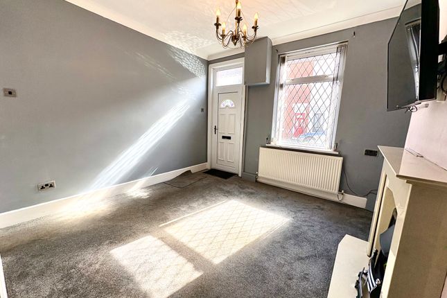 13, Dickinson Terrace, Pontefract photo 3