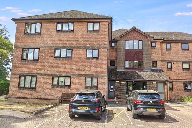 2-bed flat on 20, Rushy Mews, Cheltenham, £15,000
