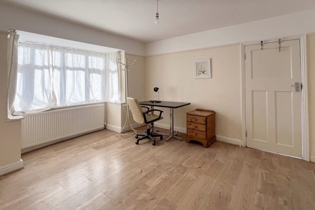 41, Elizabeth Way, Cambridge photo 2