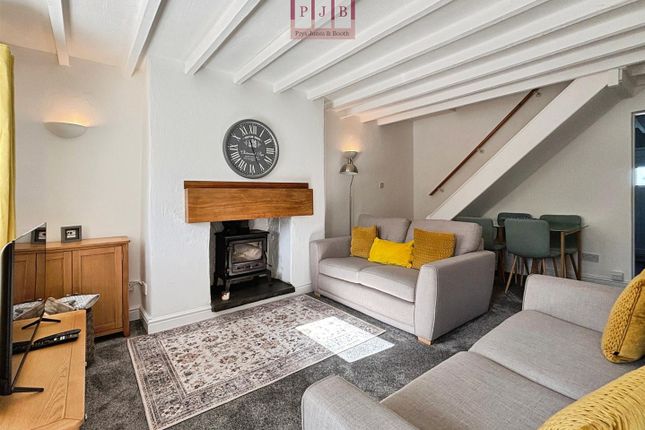 4 Tai Dulas, Abergele Road, Llanddulas photo 2