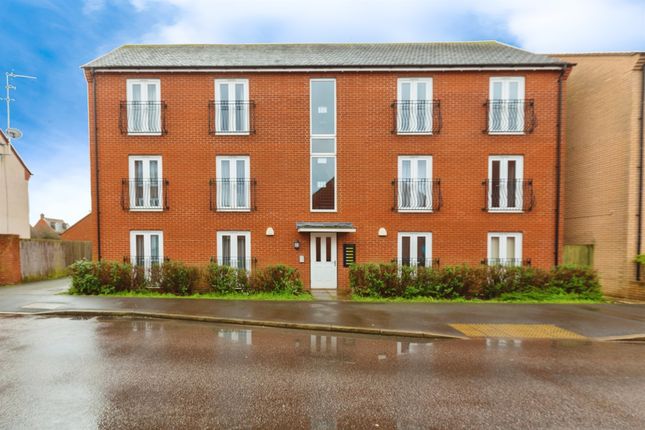 Flat for sale in Prince Rupert Drive, Aylesbury
