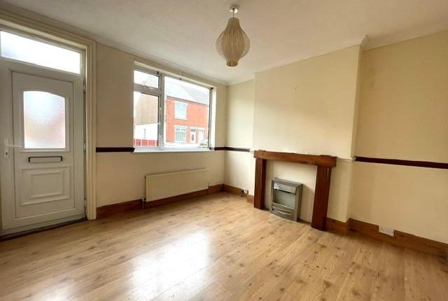11, Russell Street, Sutton-In-Ashfield photo 2