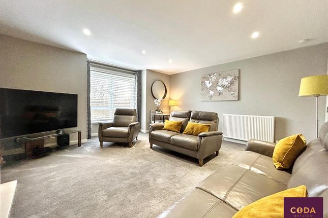 Flat 7, 3, Lowland Court, Glasgow photo 2