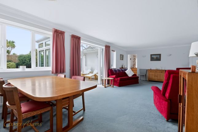 12 Meadow Park, Littlehampton photo 4