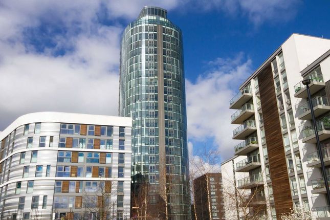 2-bed flat on 1501 Kew Eye Apartments, Ealing Road, Brentford, £475,000