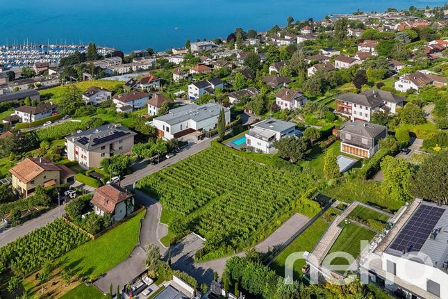 Thumbnail Villa for sale in Lutry, Canton De Vaud, Switzerland