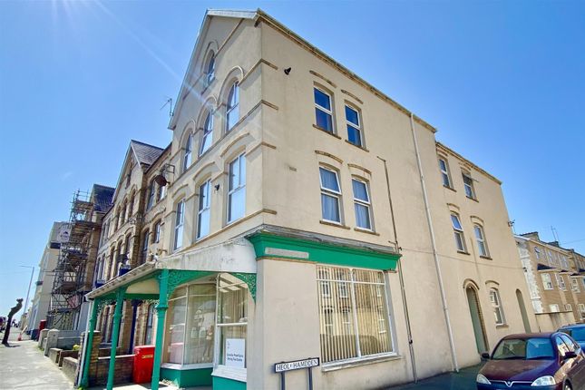 Thumbnail Flat to rent in Cardiff Road, Pwllheli