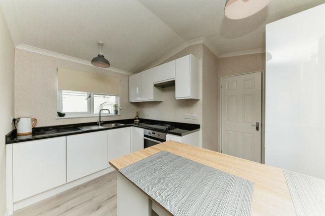 Caravan 19, Manifold Road, Scunthorpe photo 3