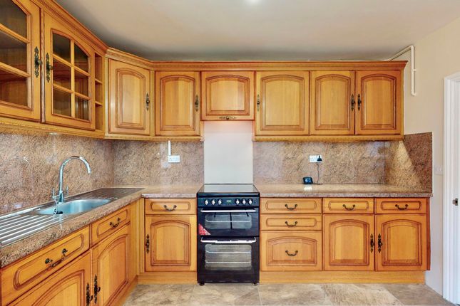 4 Carlton Road, London photo 2